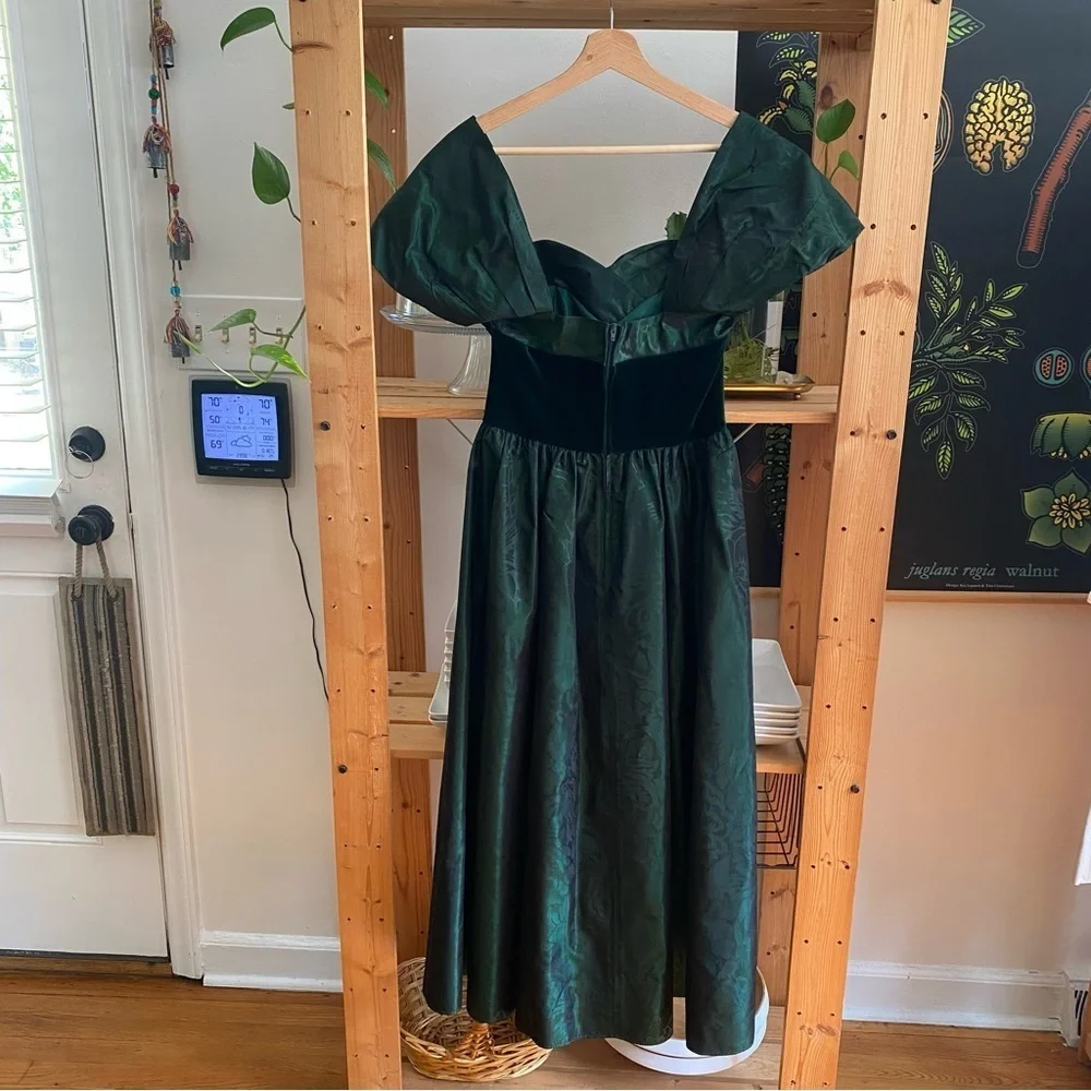 Vintage Laura Ashley Green Velvet Floral Taffeta Midi Dress Gown 8 - Picture 4 of 16